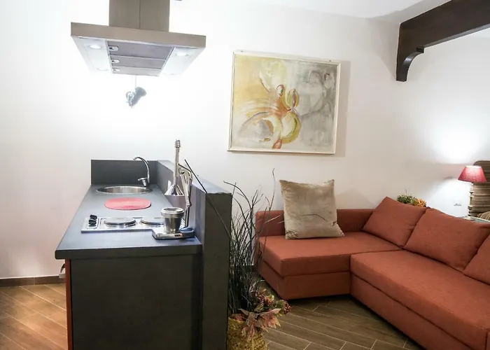 Campo De' Fiori Apartment