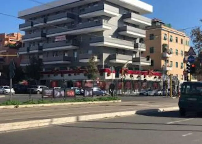 Living Rome Int 2